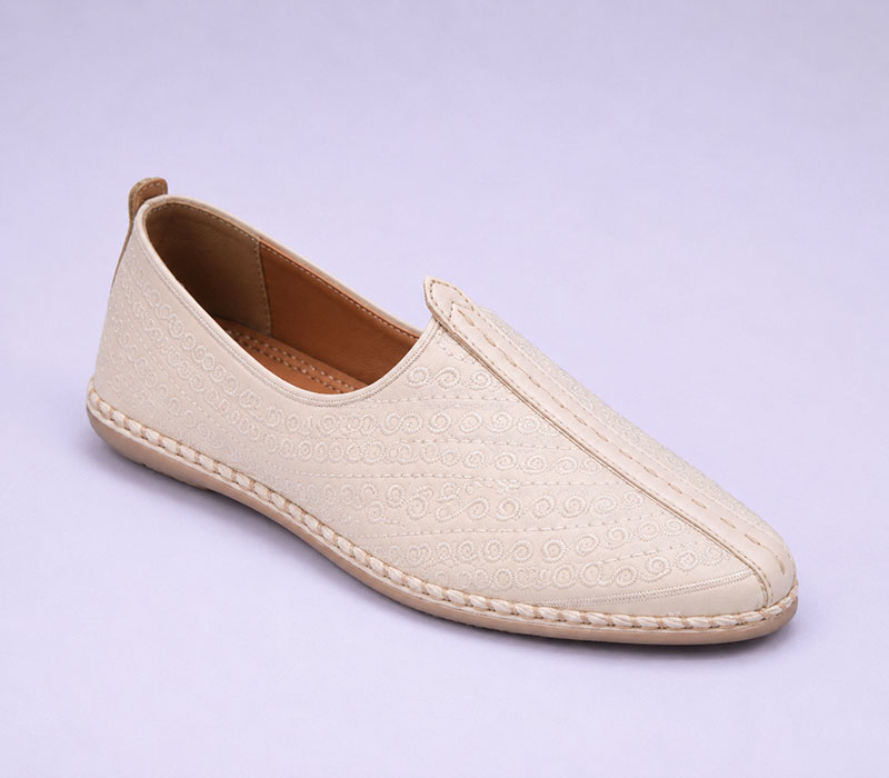 Ethnic Jutti K-8